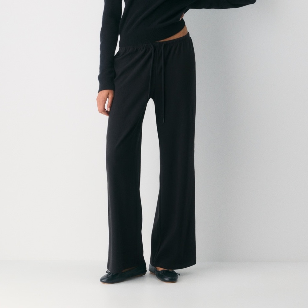 Aritzia Sunday Best Gilmore Ribbed Pant, Black size M